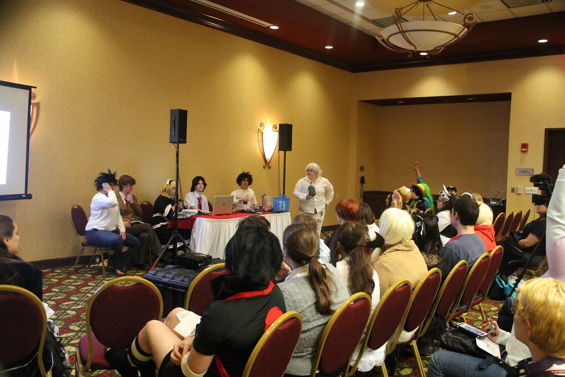 Squad Six Cosplayers with Cayanna Carma at Ichibancon Death Note panel