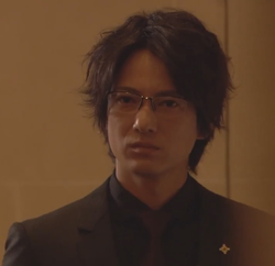 Shugo Oshinari as Teru Mikami in Death Note 2015